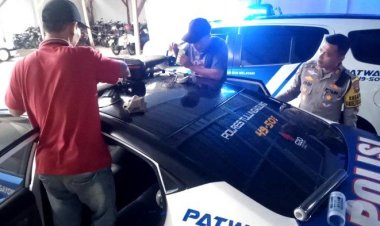 Kapolri Respon Kritikan dengan Tutup Kaca Film, Masyarakat Sambut Positif