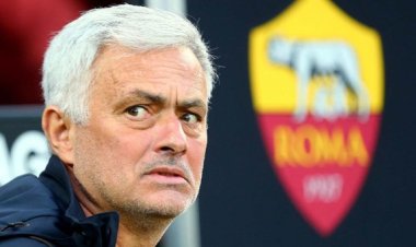 Jose Mourinho Dipecat, AS Roma Berburu Pengganti: De Rossi dan Conte Jadi Kandidat Kuat