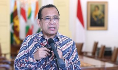 Mahfud MD Belum Mundur dari Menko Polhukam: Alasan dan Antisipasi Terungkap