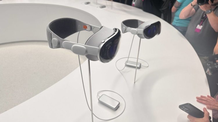 Apple Akan Rilis Headset VR dan AR Terbaru, Vision Pro, pada Bulan Februari 2024
