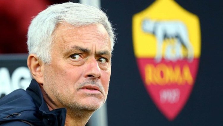 Jose Mourinho Dipecat, AS Roma Berburu Pengganti: De Rossi dan Conte Jadi Kandidat Kuat