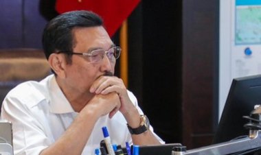 Kontroversi Politik: Luhut Balas Sindiran Ganjar, Menegaskan Dukungan Tanpa Mencla-mencle