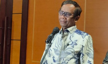Perbedaan Dalam Penyelesaian Sengketa Pemilu 2024: Mahfud MD Terangkan Proses Angket DPR dan Gugatan MK