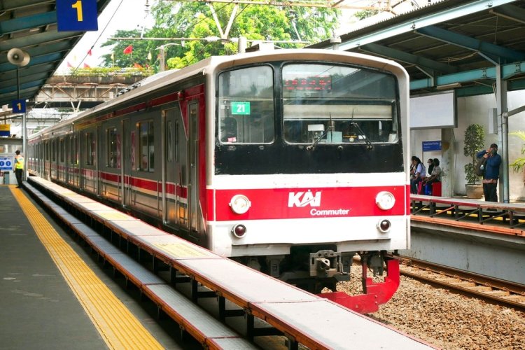 PT KCI Ungkap Alasan Memilih Impor KRL dari China Daripada Jepang dan Korea