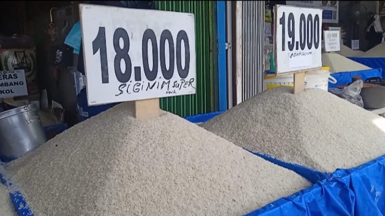 Lonjakan Harga Beras Pecahkan Rekor: Tembus Rp18 Ribu per Kg, Tertinggi dalam Sejarah Pemerintahan Jokowi