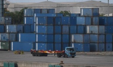 Perekonomian Terhimpit, Ekspor Indonesia Terkoreksi Tajam di Awal Tahun 2024