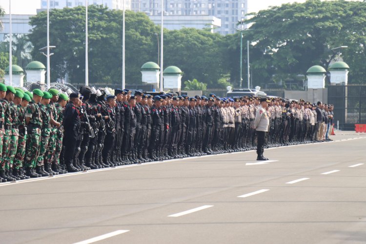 Demo Kecurangan Pemilu: Ribuan Aparat Siaga Kawal Penolakan Hasil Pemilu di DPR