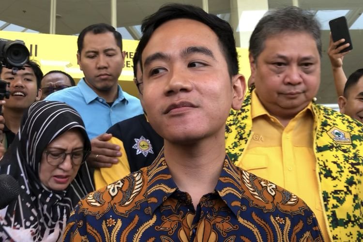 Gibran Diminta Klarifikasi Soal Rumor Jokowi Gabung Golkar: Masyarakat Diminta Bersikap Bijak