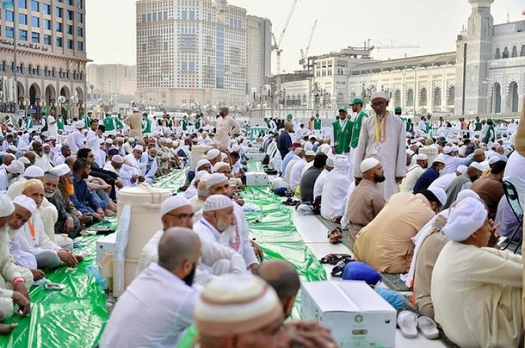 Arab Saudi Membuka Peluang Baru: Jemaah Dapat Berbuka Puasa Bersama di Masjidil Haram