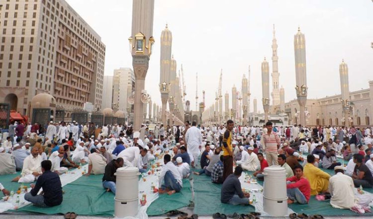 Buka Puasa Bersama di Masjidil Haram: Arab Saudi Resmi Buka Peluang, Umat Muslim Bersiap Sambut Ramadan