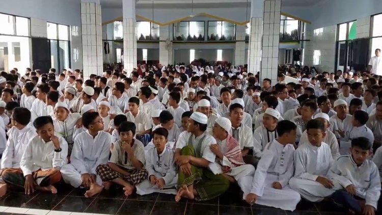 Pesantren Tangkal Kekerasan: Kemenag Bersama Kemen PPPA Susun Panduan Praktis Pengasuhan Anak