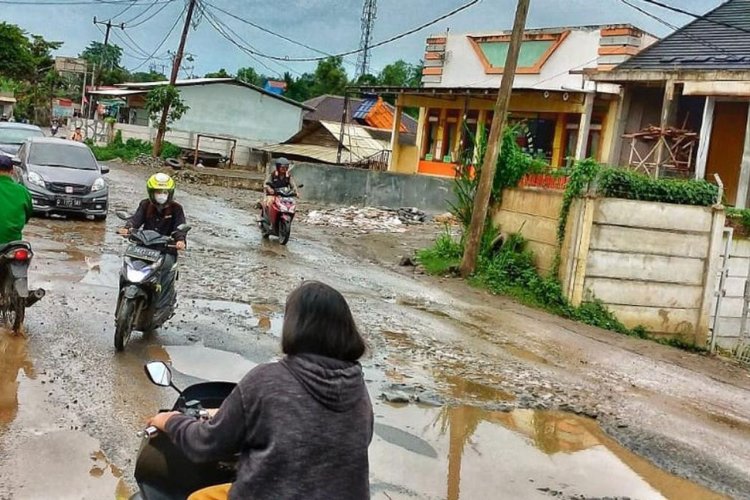 Atasi Masalah Jalan di Parung Panjang, Bupati Bogor Minta Pusat Bangun Jalan Tambang