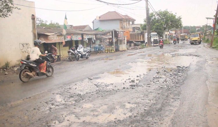 Pj Bupati Bogor Berencana Bangun Jalan Tol Khusus Tambang Atasi Masalah di Parung Panjang