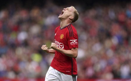 Resmi! Manchester United Peminjamkan Donny van de Beek ke Eintracht Frankfurt