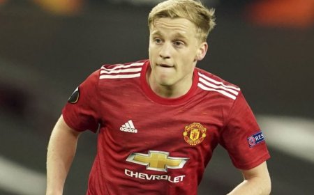 Donny van de Beek Resmi Dipinjamkan ke Eintracht Frankfurt oleh Manchester United