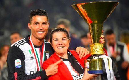 Cristiano Ronaldo Berikan Kejutan Gemilang pada Ulang Tahun Ibu dengan Porsche Cayenne dan Beri Rolex ke Tamu