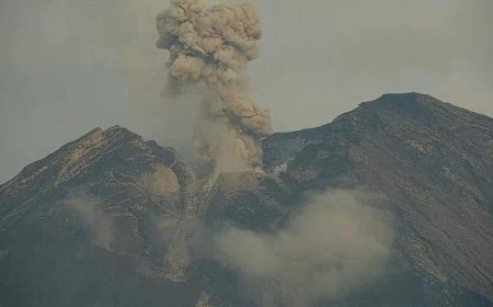 Gunung Semeru Erupsi: Ancaman Abu Setinggi 2.000 Meter, Warga Diimbau Waspada