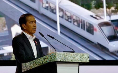 Jokowi Ungkap Alasan Kemacetan: Pembelian Kendaraan Pribadi Tinggi, Pemerintah Dorong Revolusi Transportasi Massal