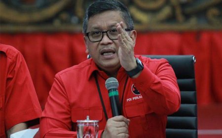 Kontroversi Paska-Debat Pilpres 2024: Hasto Bela Anies, Pelaporan ke Bawaslu Dinilai Ancaman Demokrasi