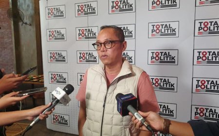 Politisi PDIP Deddy Sitorus Soroti 'Kontradiktif' Jokowi Terkait Kampanye: Elektabilitas Prabowo-Gibran Picu Kepanikan?