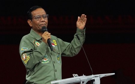Mahfud MD Dilaporkan ke Bawaslu karena Dugaan Penghinaan terhadap Gibran dalam Debat Pilpres 2024