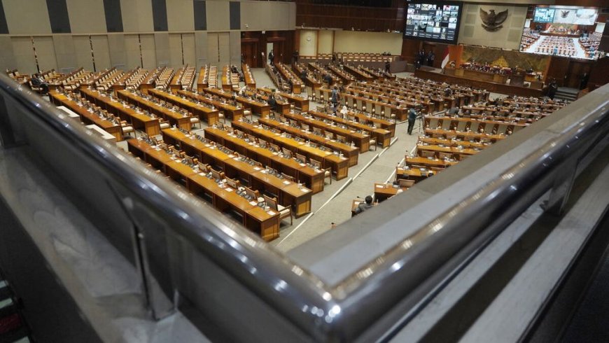 Formappi Beri Predikat Buruk pada Kinerja DPR Masa Sidang II 2023-2024: 91% Anggota Kembali Nyaleg