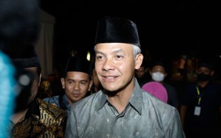 Ganjar Pranowo Dorong Relawan Ungkap Kecurangan Pemilu 2024 di Jatim