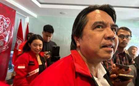 Politisi PSI Ade Armando Soroti Ketidak-Konsistenan Suara dalam Real Count