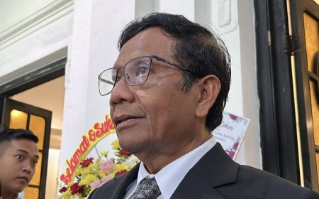 Perbedaan Dalam Penyelesaian Sengketa Pemilu 2024: Mahfud MD Terangkan Proses Angket DPR dan Gugatan MK