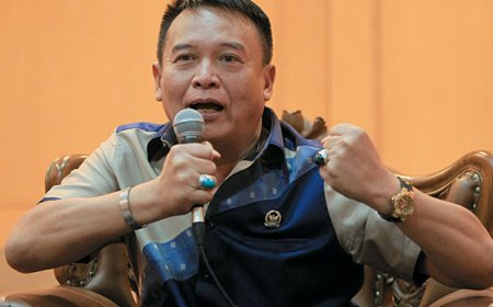 Pemberian Pangkat Kehormatan Jenderal untuk Prabowo Dinilai Kontroversial oleh TB Hasanuddin