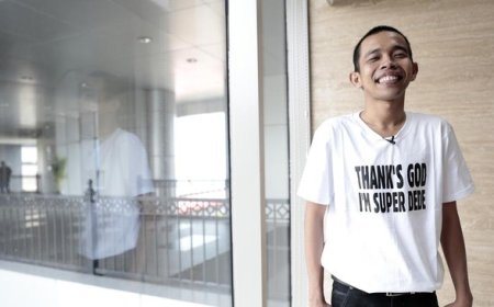 Dede Sunandar Kuatkan Ibu dan Istri Usai Viral Dapat Sedikit Suara