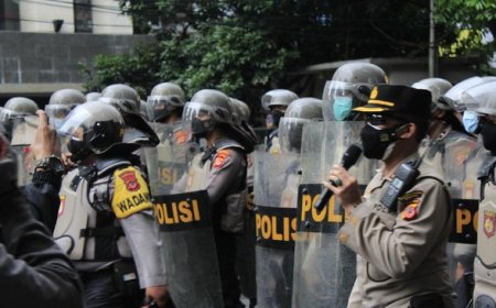 Ribuan Aparat Dikerahkan Kawal Demo Kecurangan Pemilu di DPR