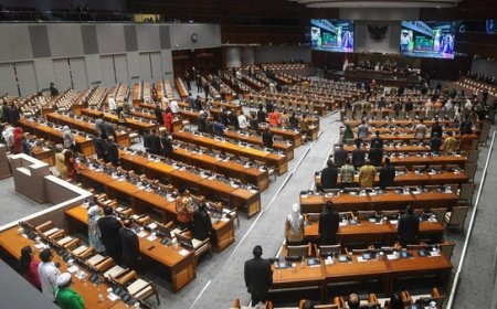 Ditenggelamkan Dalam Polemik, Usulan Hak Angket Kecurangan Pemilu 2024 Diabaikan dalam Sidang Paripurna DPR
