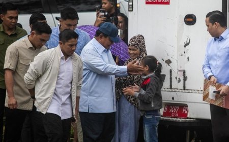 Kemhan: Mayor Teddy Masih Bertugas sebagai Ajudan Prabowo