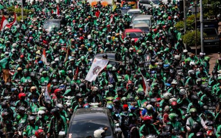 Jelang Lebaran, Serikat Driver Ojol Kecam Gojek dan Grab, Minta THR Penuh untuk Para Pengemudi